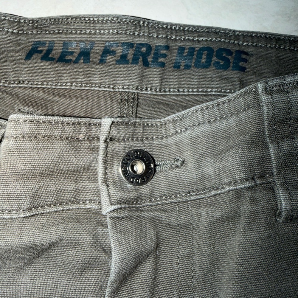 Duluth Trading Men's Flex Fire Hose Relaxed Fit Cargo Work Pants 36x30 Gray EUC - Picture 10 of 12